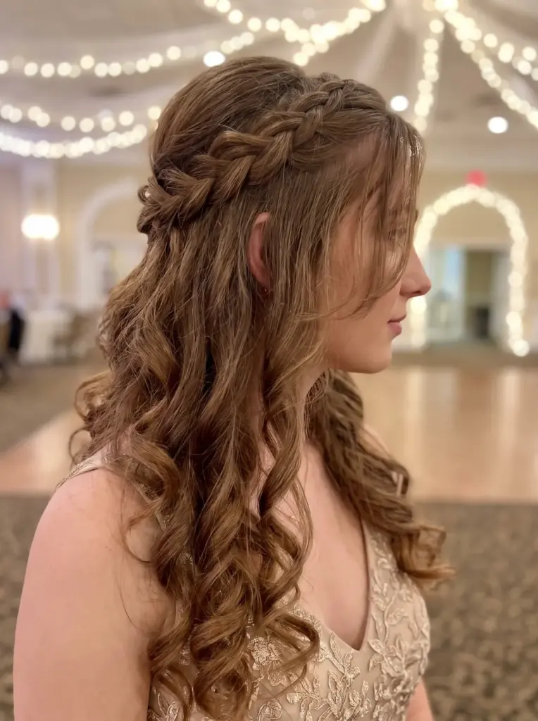 Braided Half-Up Long Hair Curls